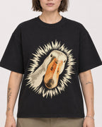 Mockup Boxy Heavyweight Tee Black female close-up 18