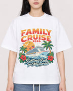 Mockup Boxy Heavyweight Tee White female close-up 01