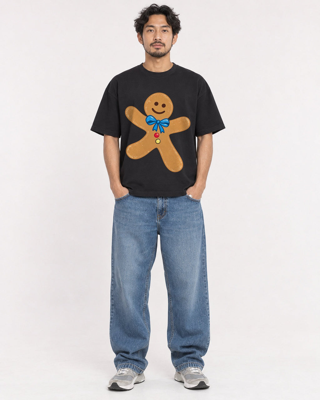 Mockup Boxy Heavyweight Tee Black male full-body 02