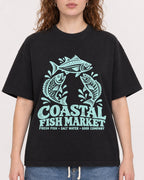 Mockup Boxy Heavyweight Tee Black female close-up 09