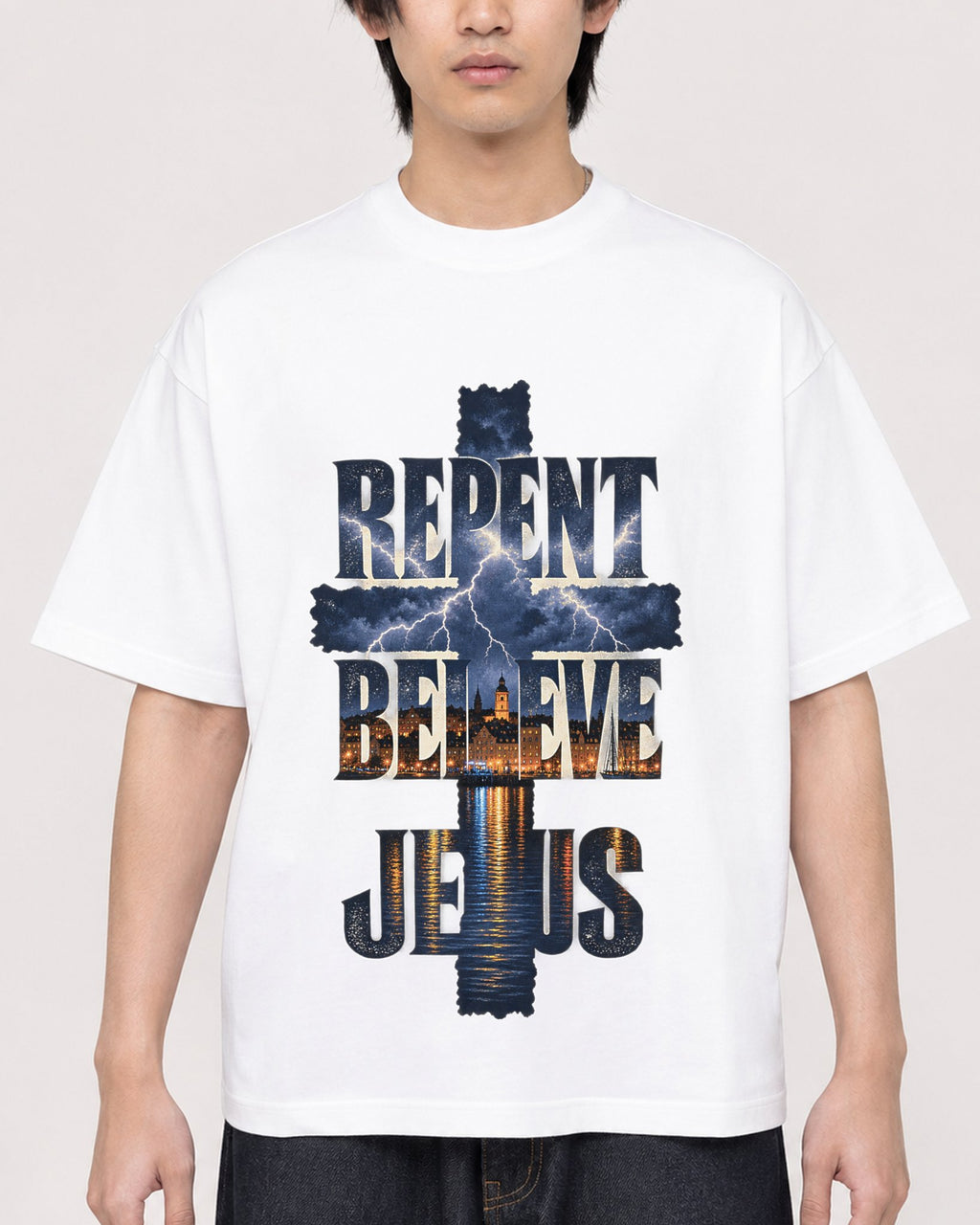 Mockup Boxy Heavyweight Tee White male close-up 11