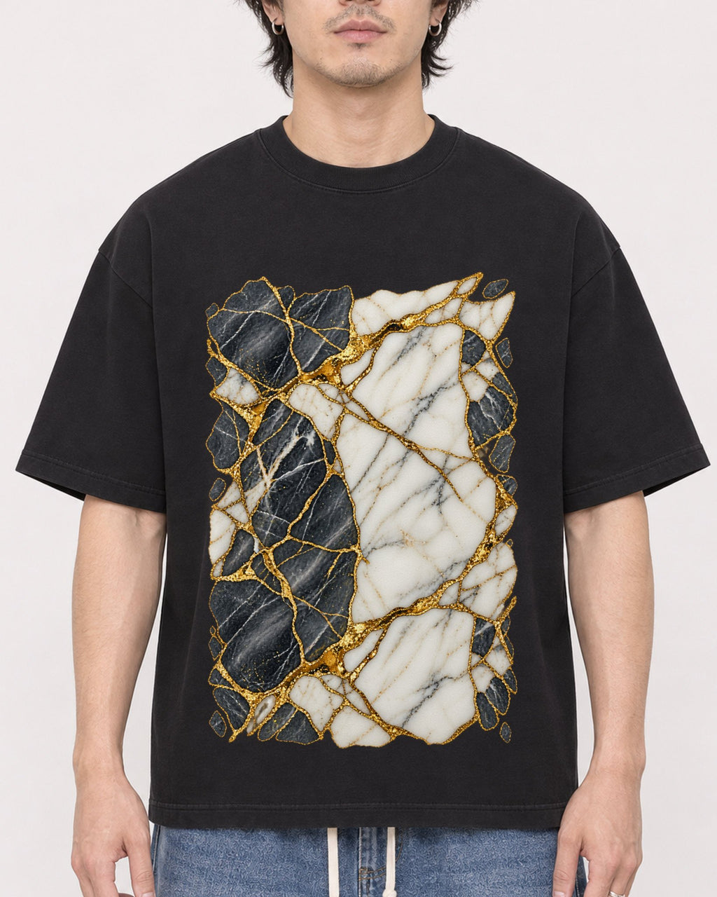 Mockup Boxy Heavyweight Tee Black male close-up 03