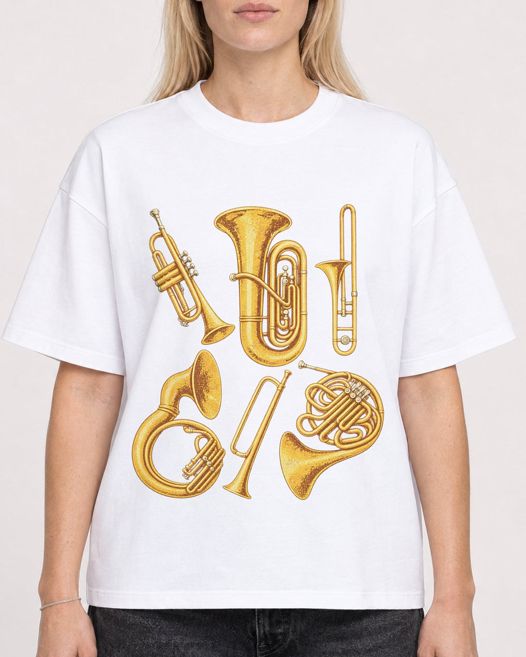 Mockup Boxy Heavyweight Tee White female close-up 08