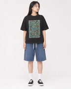 Mockup Boxy Heavyweight Tee Black female full-body 01