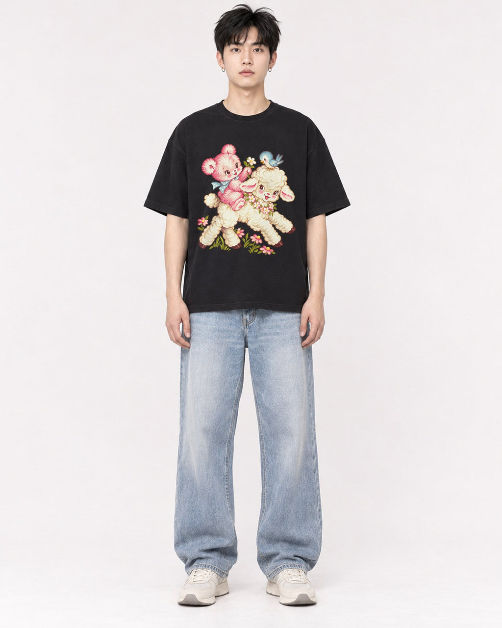 Mockup Boxy Heavyweight Tee Black male full-body 01