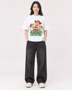 Mockup Boxy Heavyweight Tee White female full-body 03
