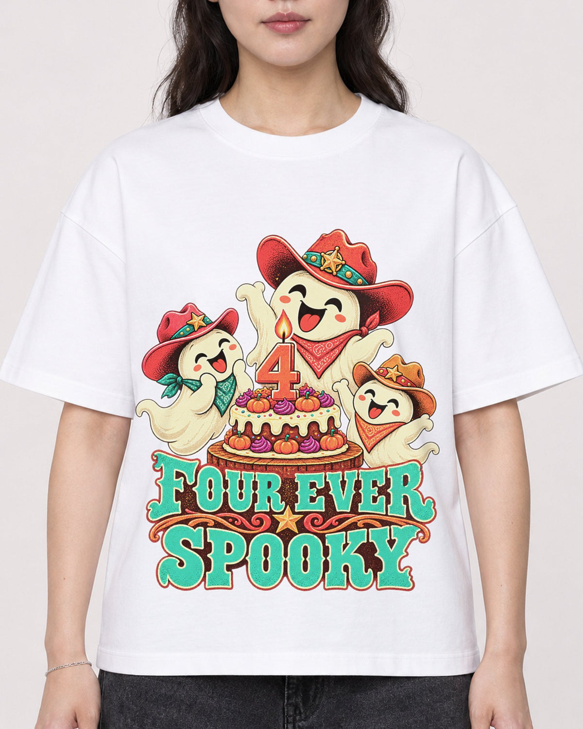 Mockup Boxy Heavyweight Tee White female close-up 03