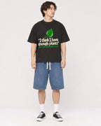 Mockup Boxy Heavyweight Tee Black male full-body 03
