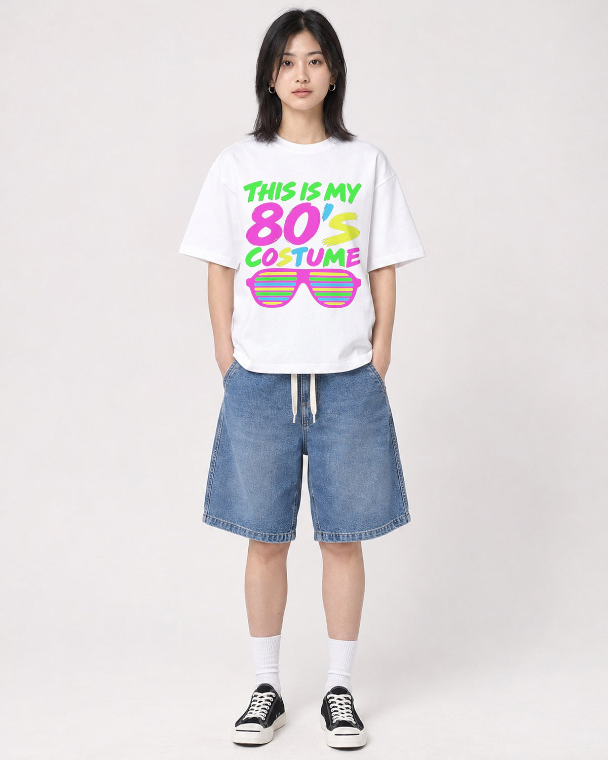 Mockup Boxy Heavyweight Tee White female full-body 31
