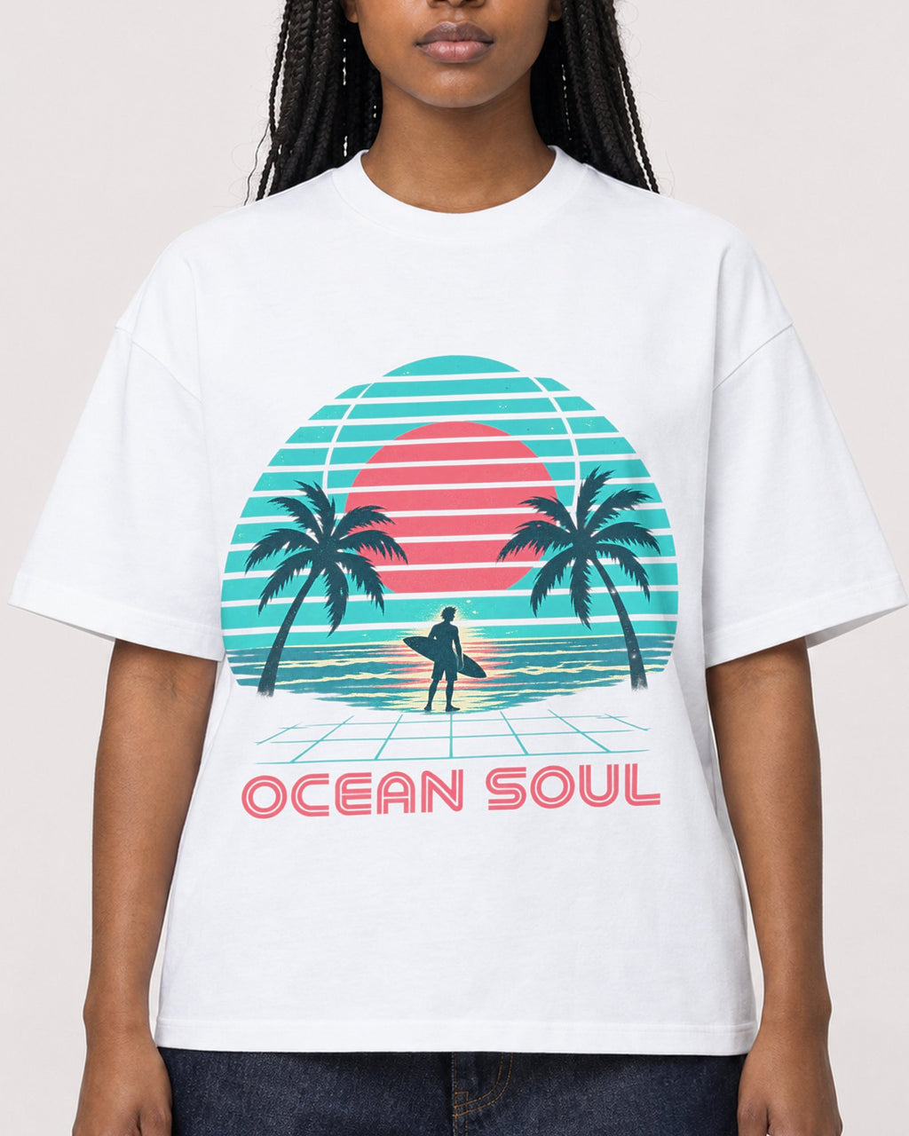 Mockup Boxy Heavyweight Tee White female close-up 04