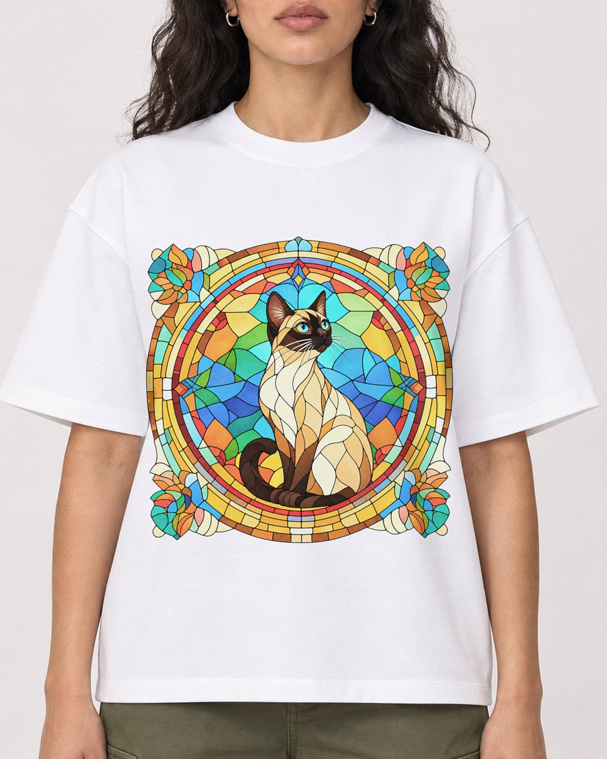Mockup Boxy Heavyweight Tee White female close-up 07