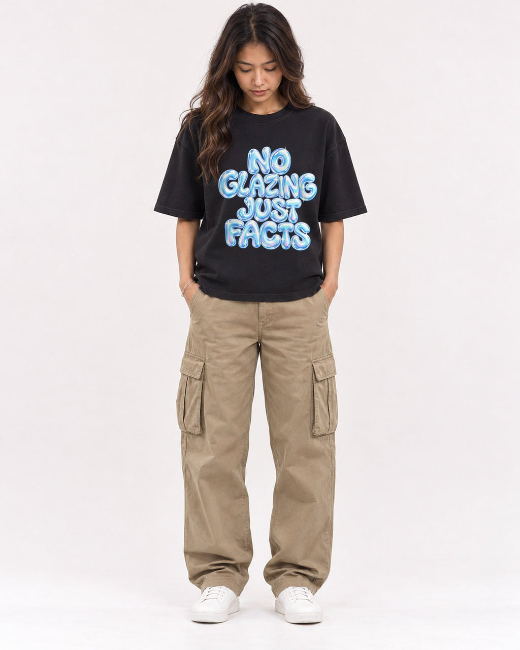 Mockup Boxy Heavyweight Tee Black female full-body 02