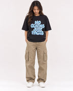Mockup Boxy Heavyweight Tee Black female full-body 02