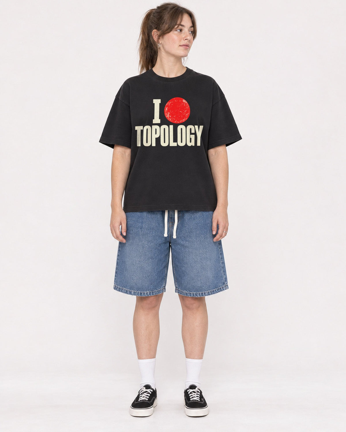 Mockup Boxy Heavyweight Tee Black female full-body 29