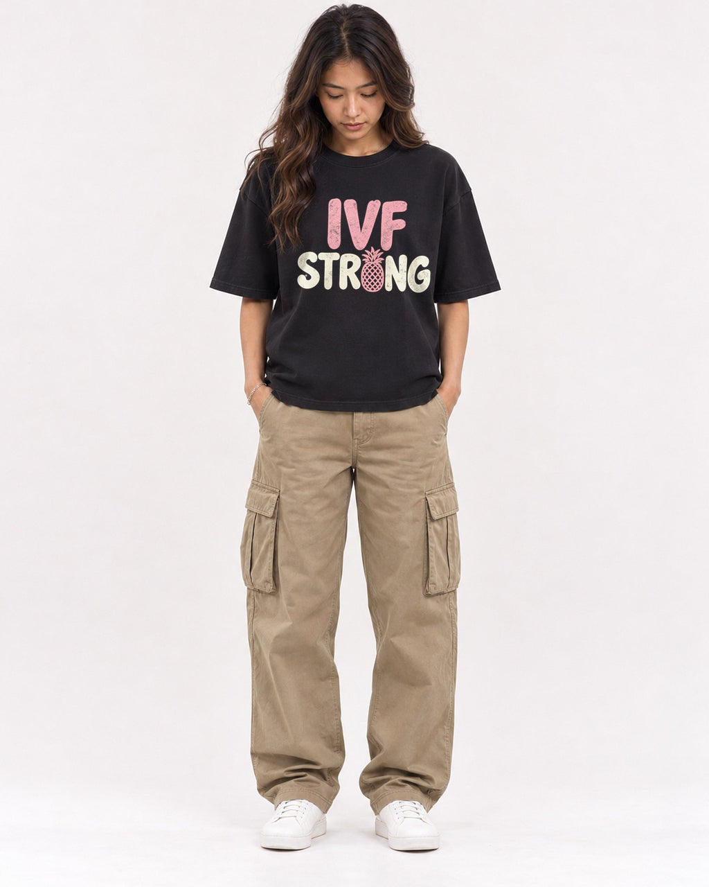 Mockup Boxy Heavyweight Tee Black female full-body 02