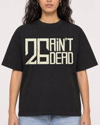Mockup Boxy Heavyweight Tee Black female close-up 07