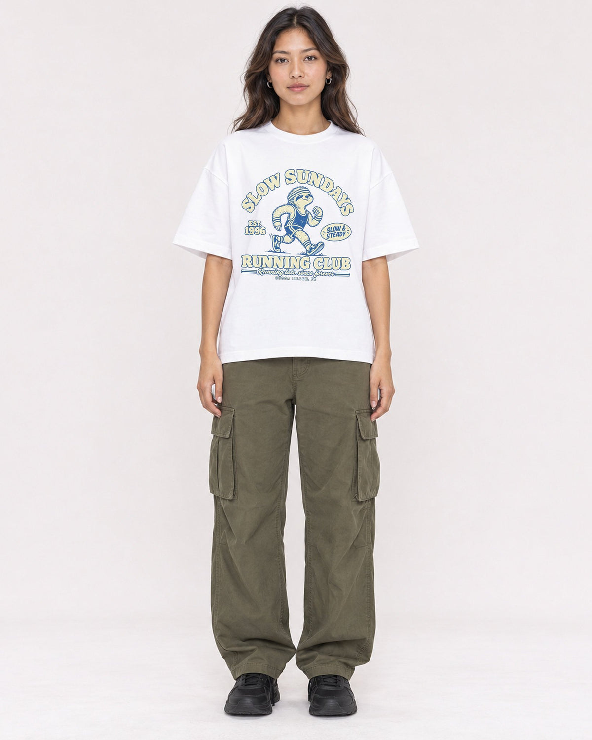 Mockup Boxy Heavyweight Tee White female full-body 02