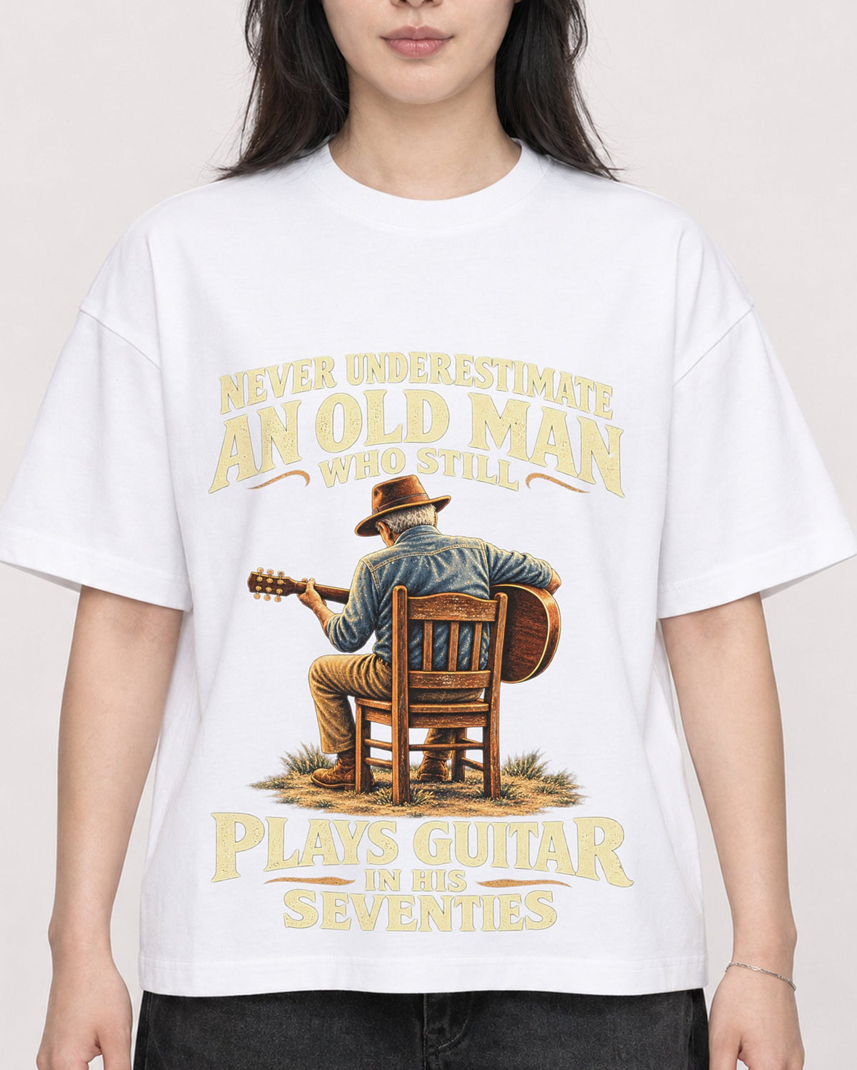 Mockup Boxy Heavyweight Tee White female close-up 13