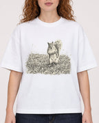 Mockup Boxy Heavyweight Tee White female close-up 09