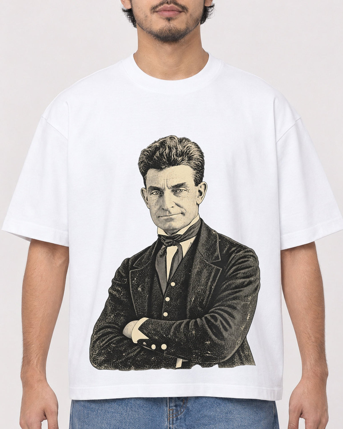Mockup Boxy Heavyweight Tee White male close-up 02