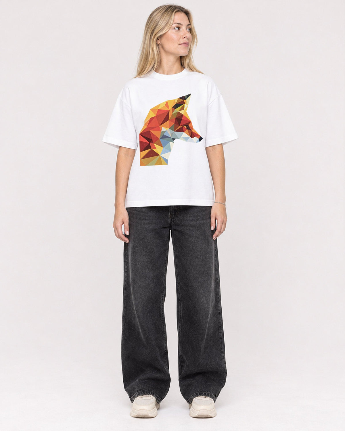 Mockup Boxy Heavyweight Tee White female full-body 08