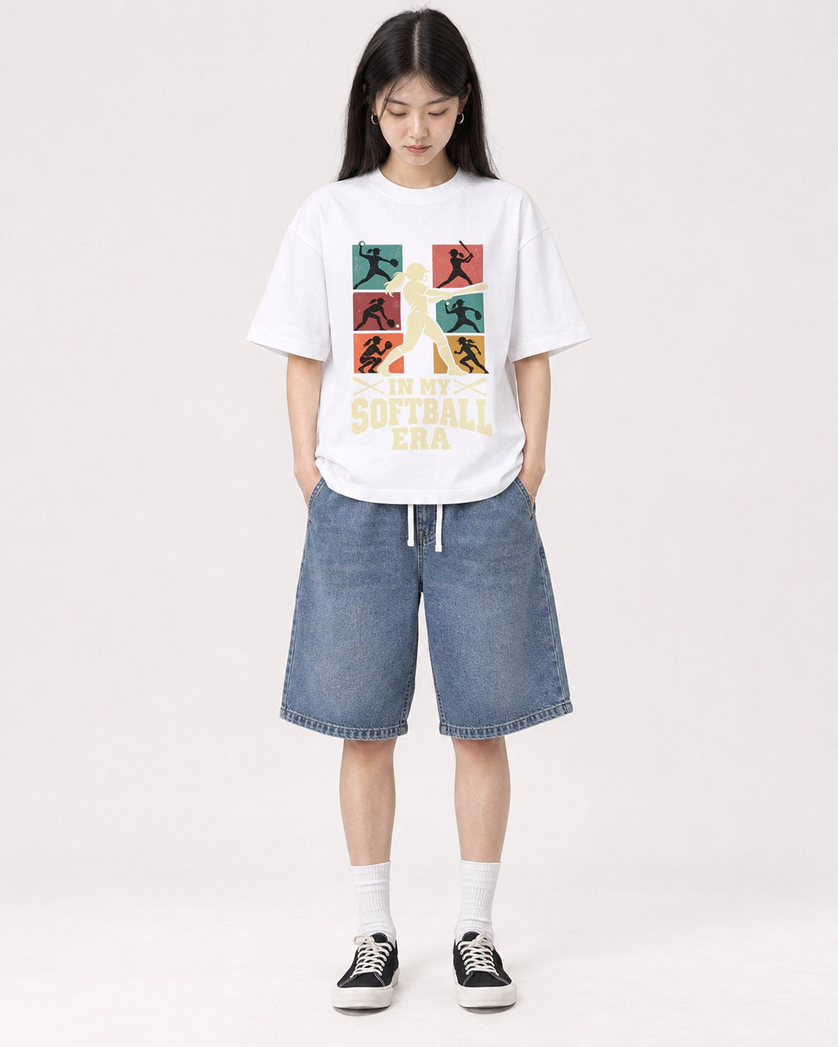 Mockup Boxy Heavyweight Tee White female full-body 01