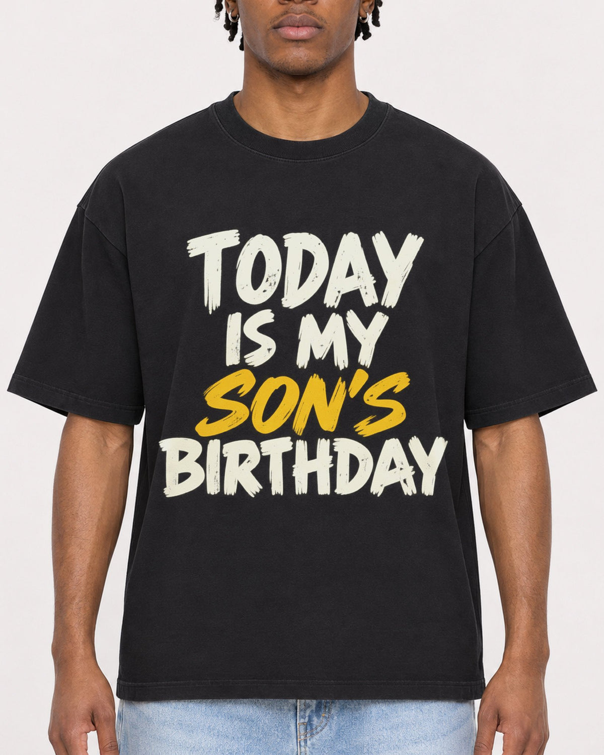 Mockup Boxy Heavyweight Tee Black male close-up 05