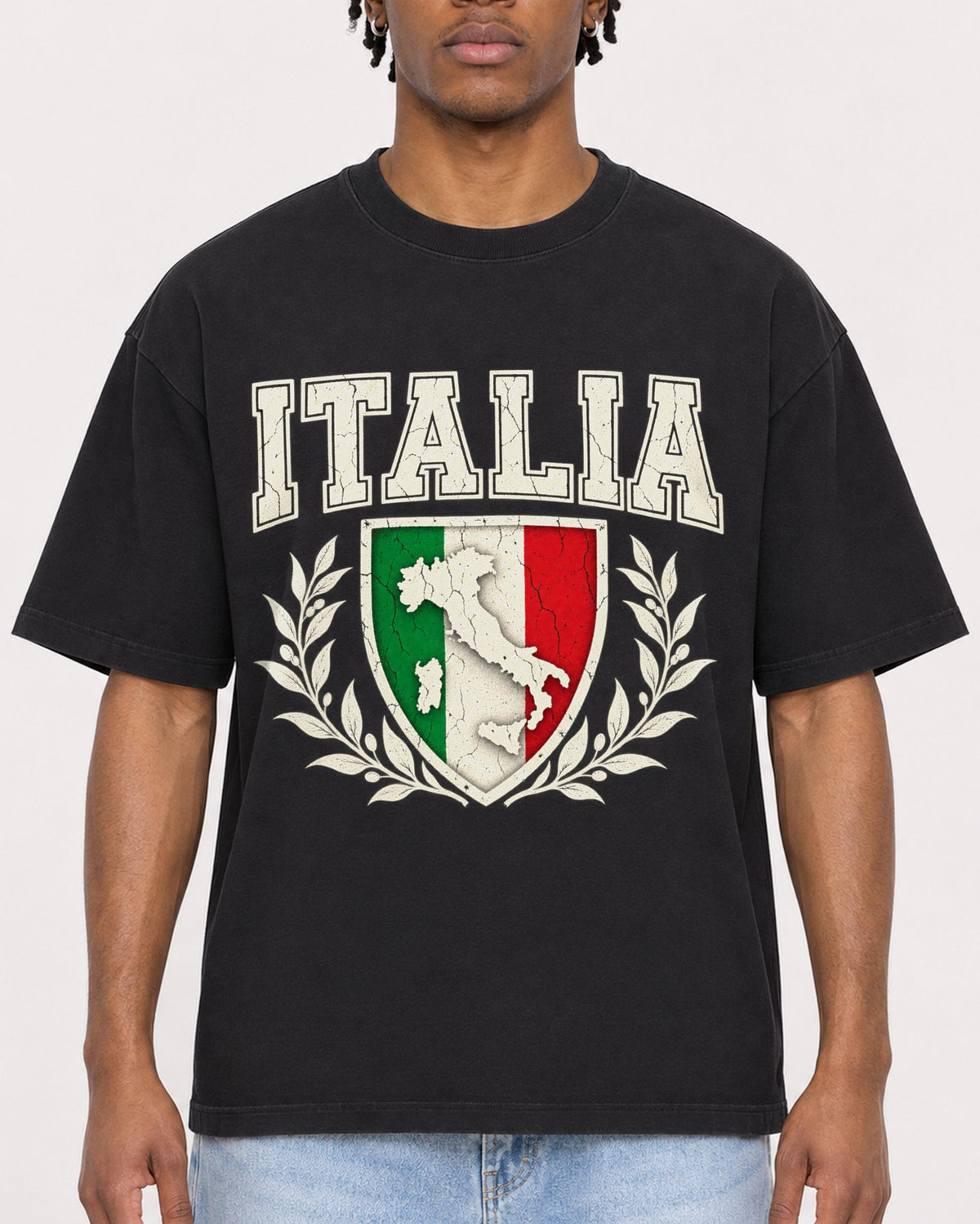 Mockup Boxy Heavyweight Tee Black male close-up 05