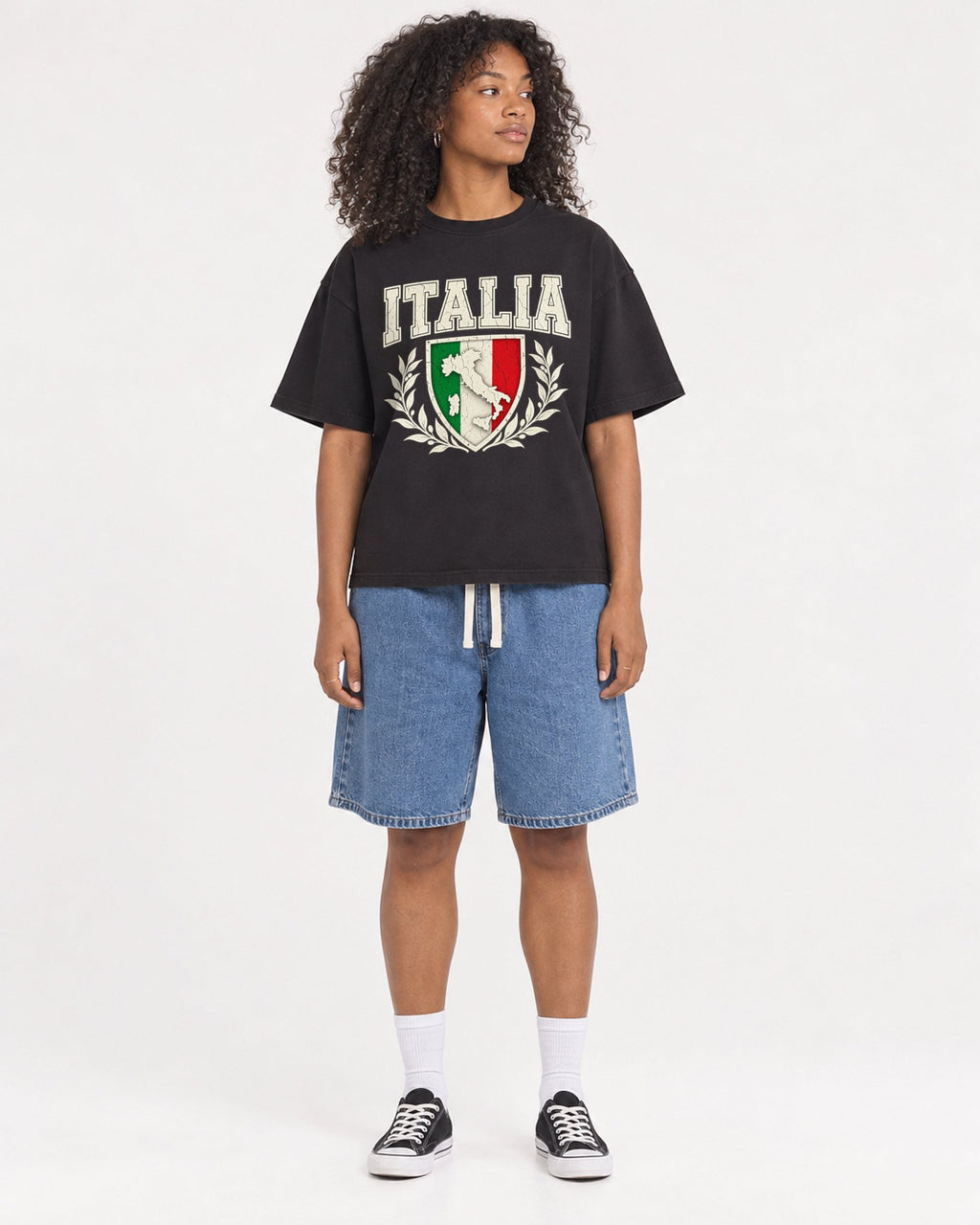 Mockup Boxy Heavyweight Tee Black female full-body 05
