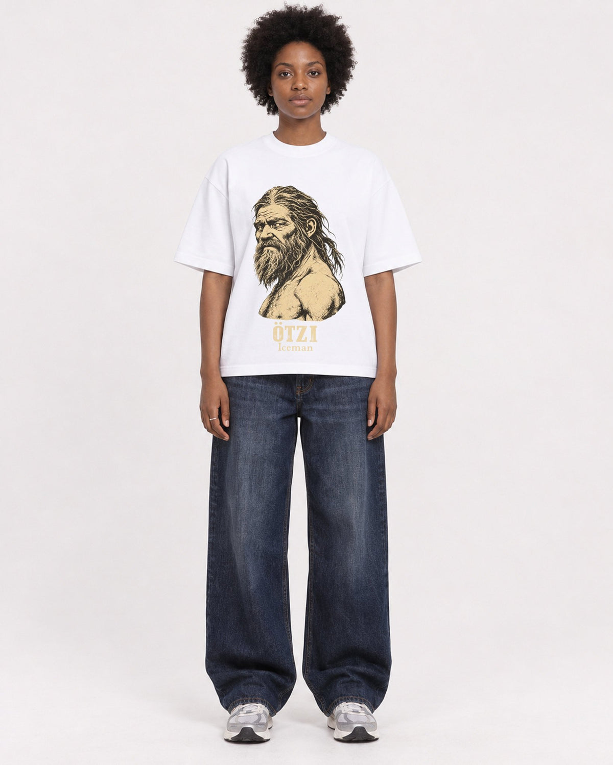 Mockup Boxy Heavyweight Tee White female full-body 14