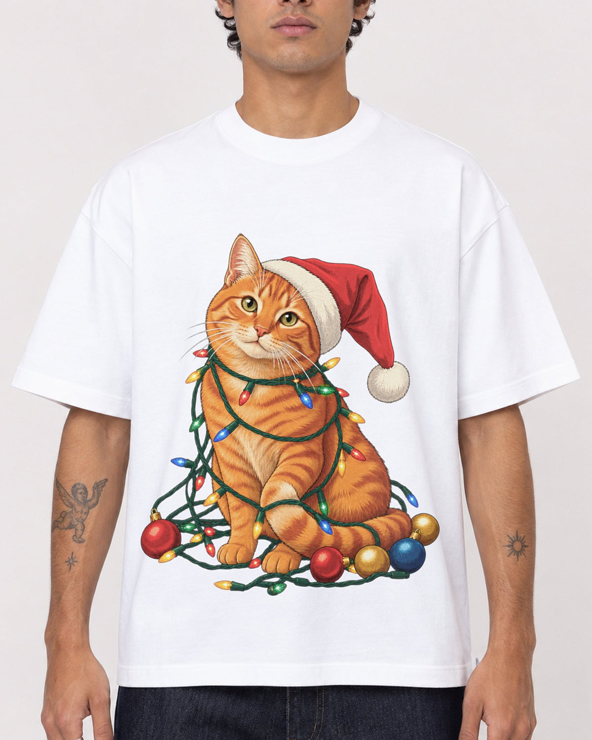 Mockup Boxy Heavyweight Tee White male close-up 06