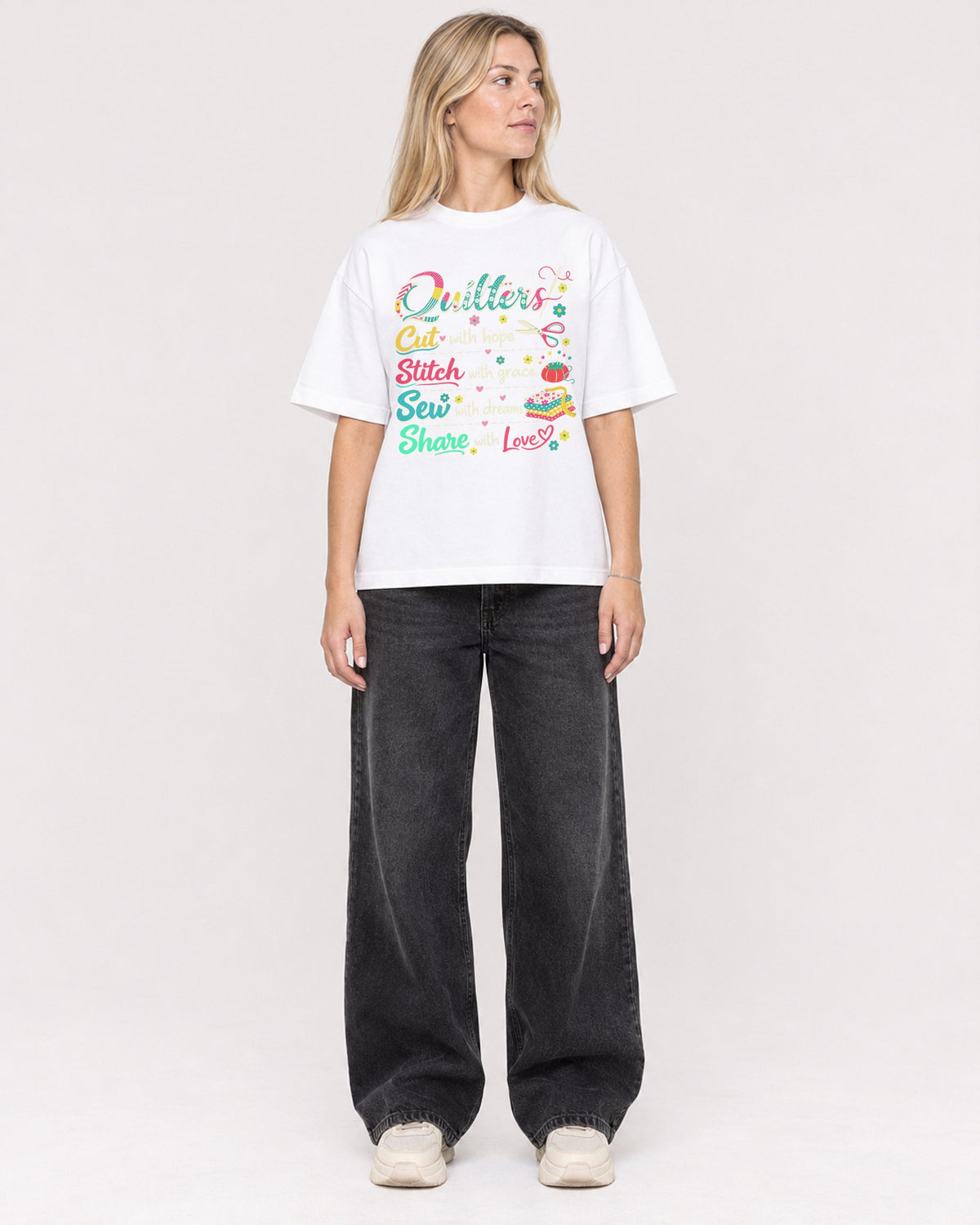 Mockup Boxy Heavyweight Tee White female full-body 08