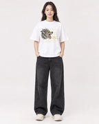 Mockup Boxy Heavyweight Tee White female full-body 03