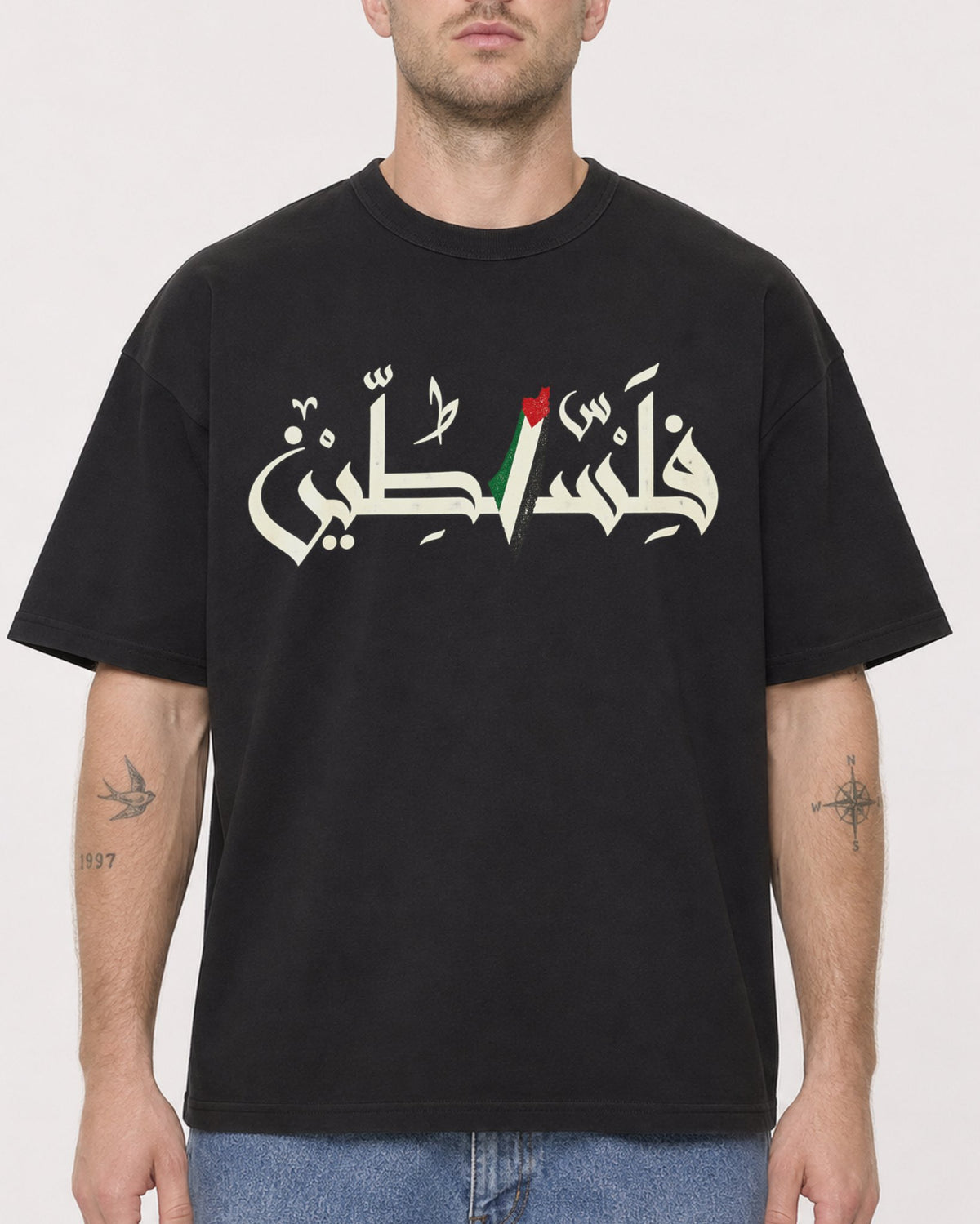 Mockup Boxy Heavyweight Tee Black male close-up 18