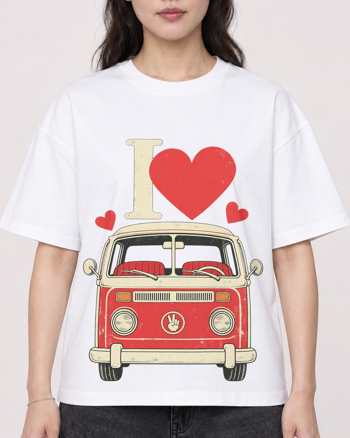 Mockup Boxy Heavyweight Tee White female close-up 03