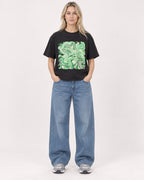 Mockup Boxy Heavyweight Tee Black female full-body 08