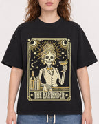 Mockup Boxy Heavyweight Tee Black female close-up 09