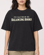 Mockup Boxy Heavyweight Tee Black female close-up 02