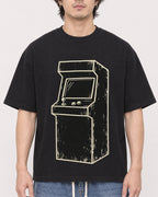 Mockup Boxy Heavyweight Tee Black male close-up 03
