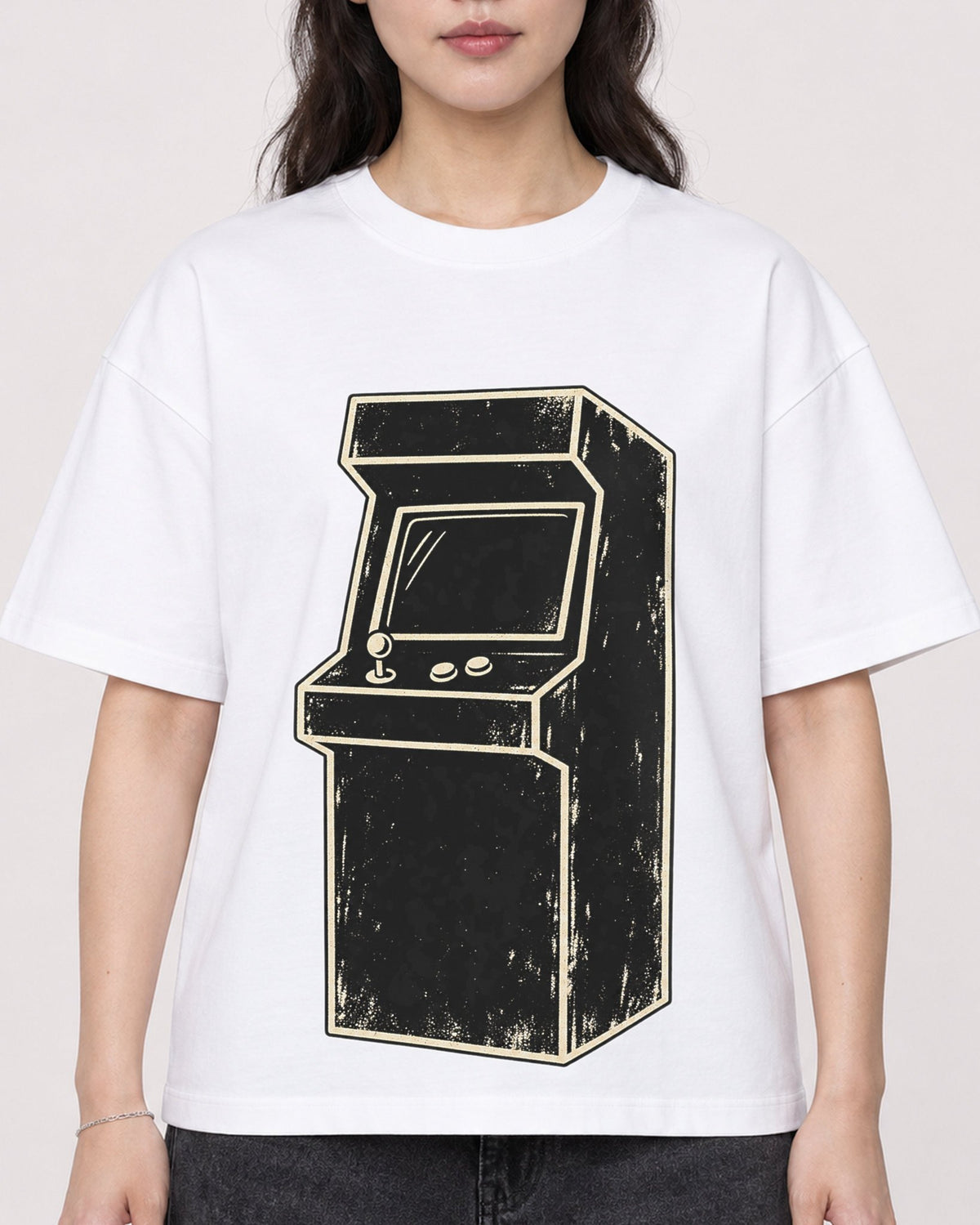 Mockup Boxy Heavyweight Tee White female close-up 03