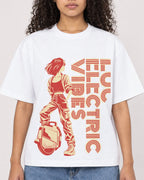 Mockup Boxy Heavyweight Tee White female close-up 10