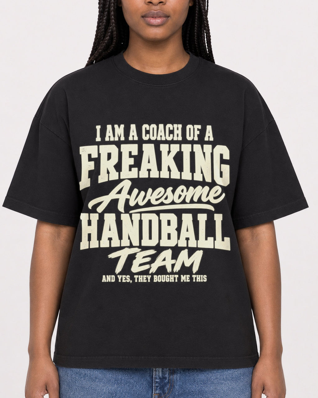 Mockup Boxy Heavyweight Tee Black female close-up 04