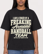 Mockup Boxy Heavyweight Tee Black female close-up 04