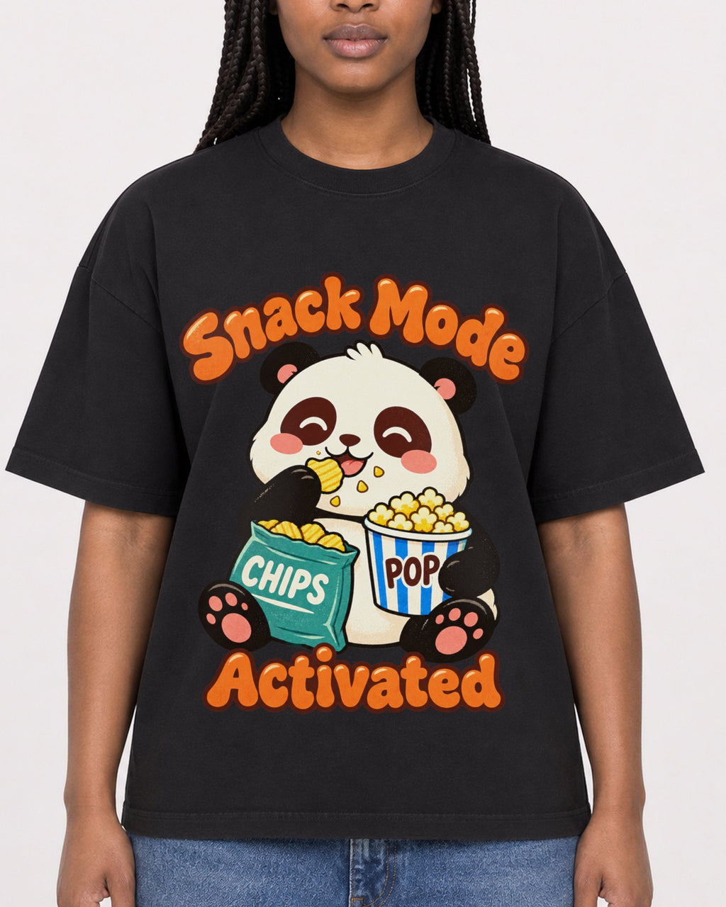 Mockup Boxy Heavyweight Tee Black female close-up 04
