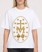 Mockup Boxy Heavyweight Tee White female close-up 08