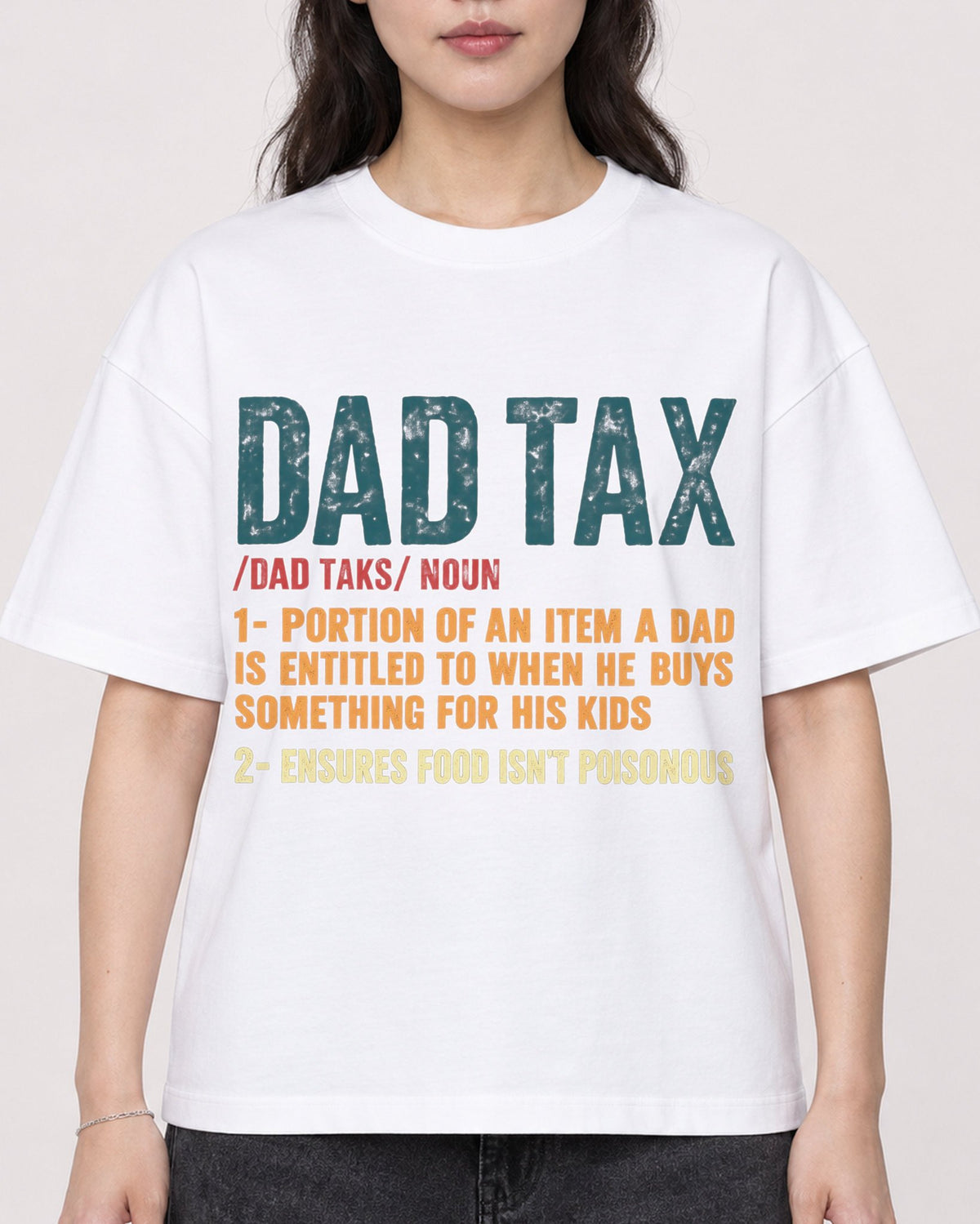 Mockup Boxy Heavyweight Tee White female close-up 03