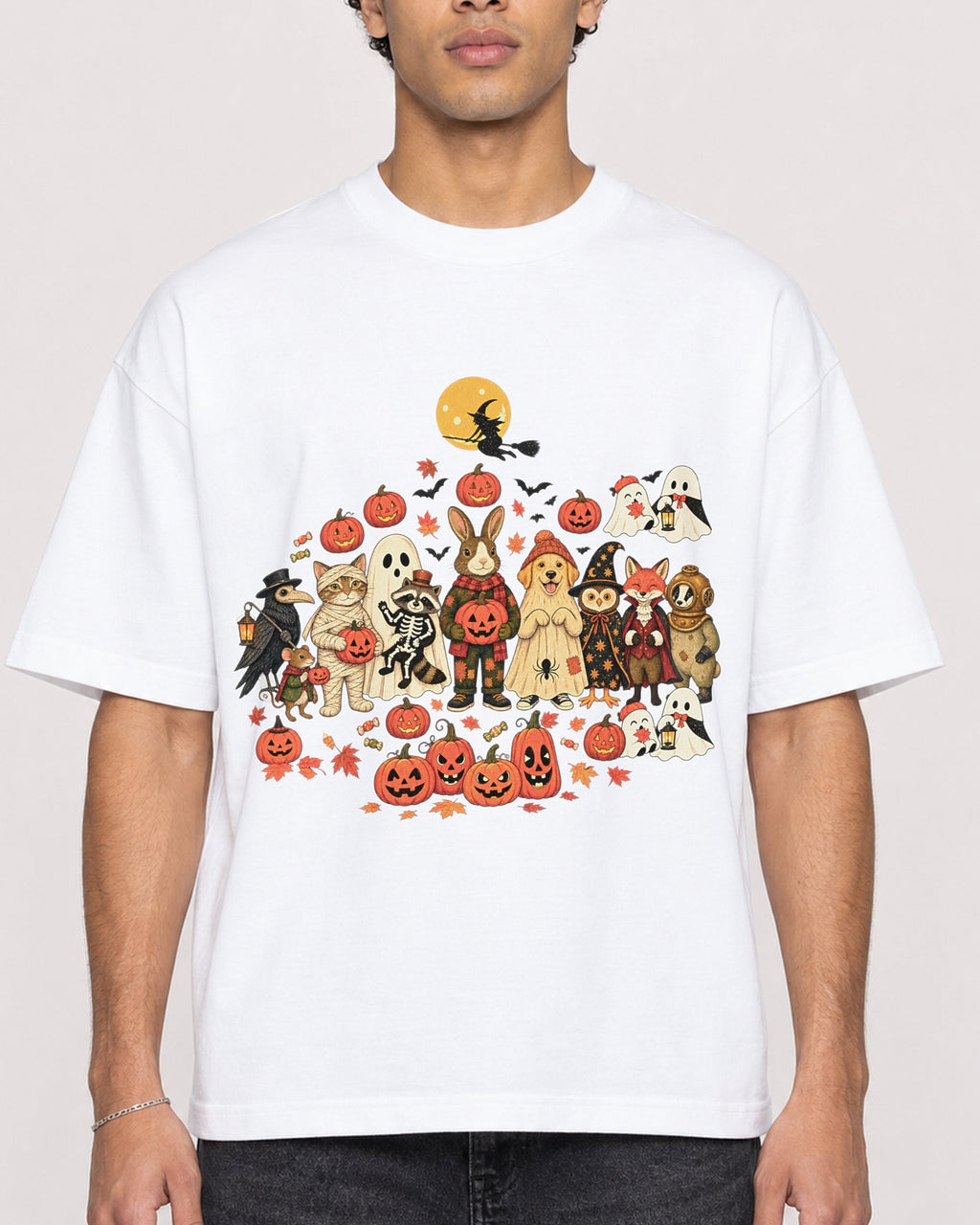 Mockup Boxy Heavyweight Tee White male close-up 10
