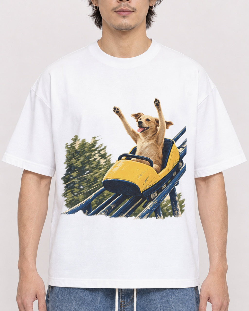 Mockup Boxy Heavyweight Tee White male close-up 03