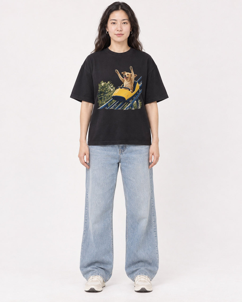 Mockup Boxy Heavyweight Tee Black female full-body 03
