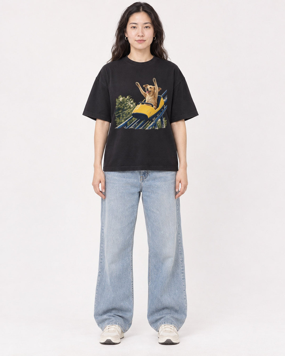 Mockup Boxy Heavyweight Tee Black female full-body 03